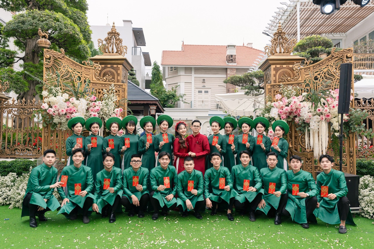 Siêu đám cưới nhà đại gia Quảng Ninh: Dựng rạp 1.500m2, đãi khách 28 triệu/mâm-1