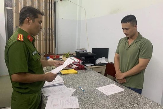 Khởi tố cựu Trung úy công an giết bạn gái ở Tiền Giang, phi tang xác ở Bến Tre
