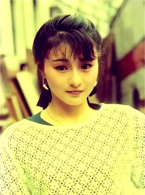 Cái kết đắng của nàng đả nữ lừng lẫy 1 thời: Bị đá khỏi cửa hào môn vì ngoại tình cùng con trai nuôi của chồng-2