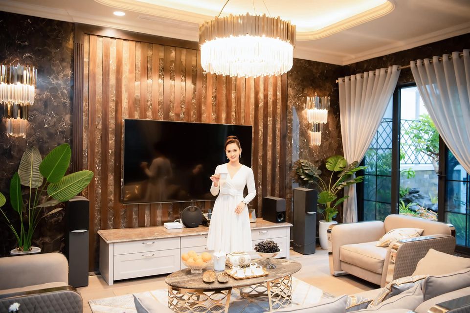 Lã Thanh Huyền hé lộ không gian tầng áp mái trong biệt thự triệu đô, bên trong có gì?-27