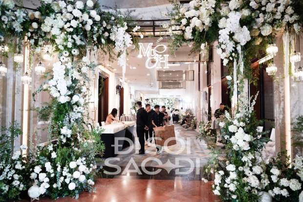 Dàn cầu thủ ngôi sao flex độ giàu qua đám cưới: Siêu xe đón dâu, sính lễ phủ vàng và kim cương, có quy định khắt khe-8