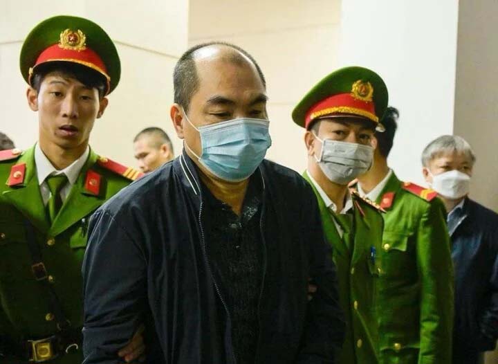 Nhận 27 tỷ từ Việt Á, cựu Giám đốc CDC Hải Dương khai bị bắt mới biết là sai-1