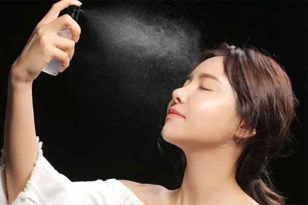 Món mỹ phẩm giúp da khô trở nên căng mướt-2