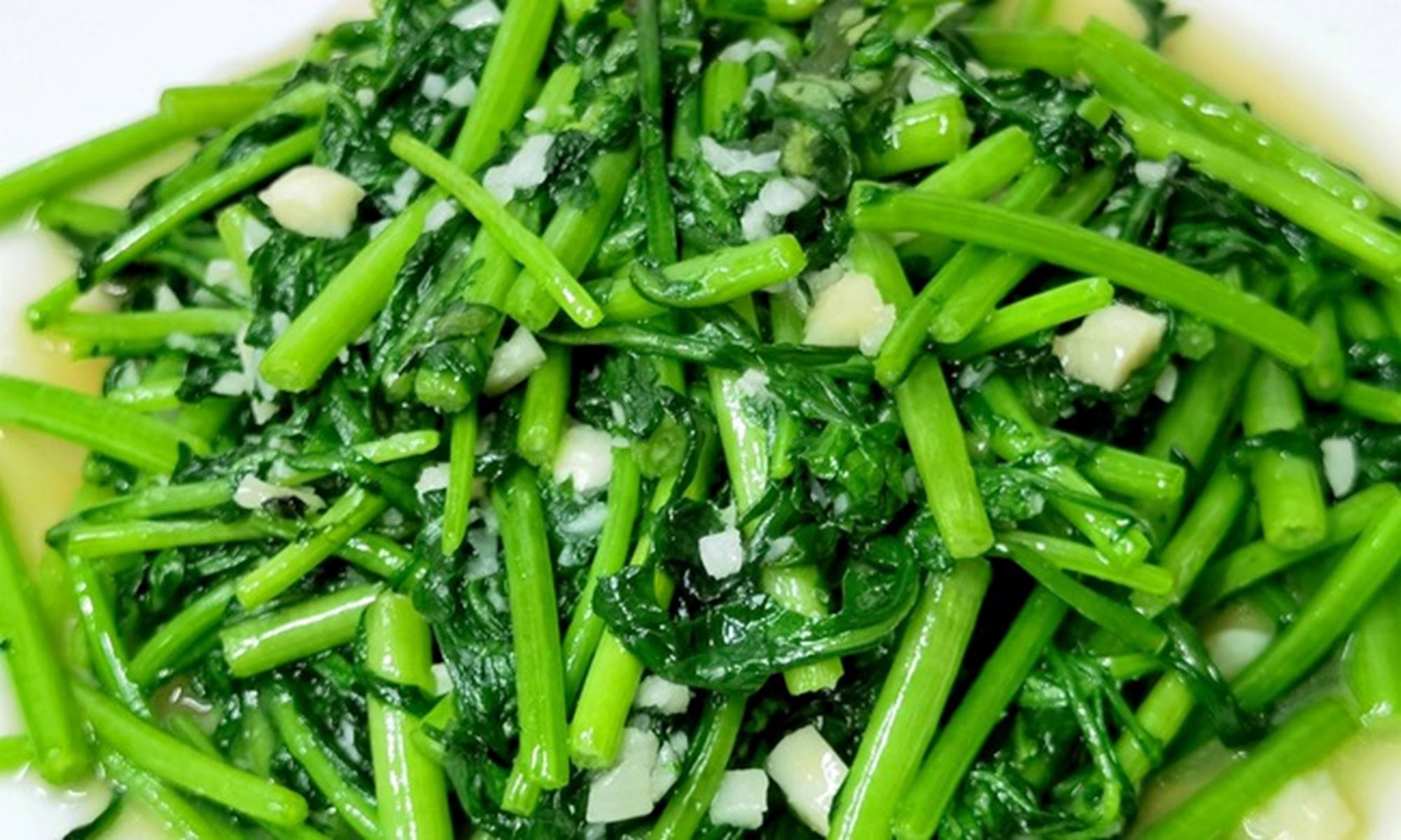 Trời rét đậm, ăn nhiều loại rau hoàng đế để trị cảm lạnh, bổ gan, làm món gì cũng ngon-2