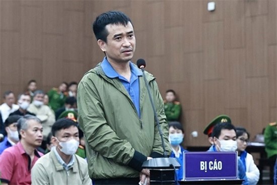 Phan Quốc Việt và rắc rối quanh khối tài sản kếch xù