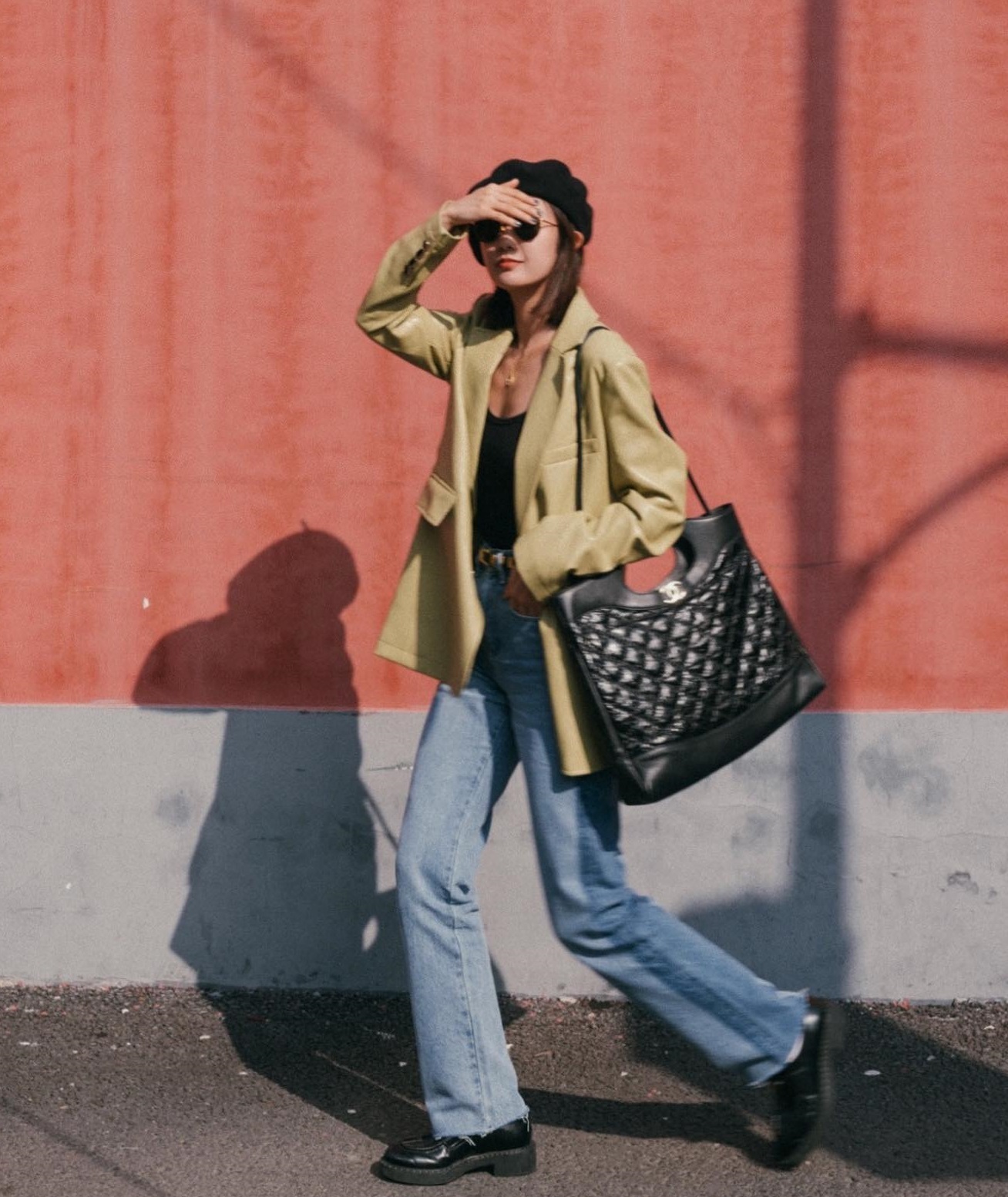 5 mẫu áo blazer trẻ trung và nổi bật, lý tưởng để sắm diện Tết-4