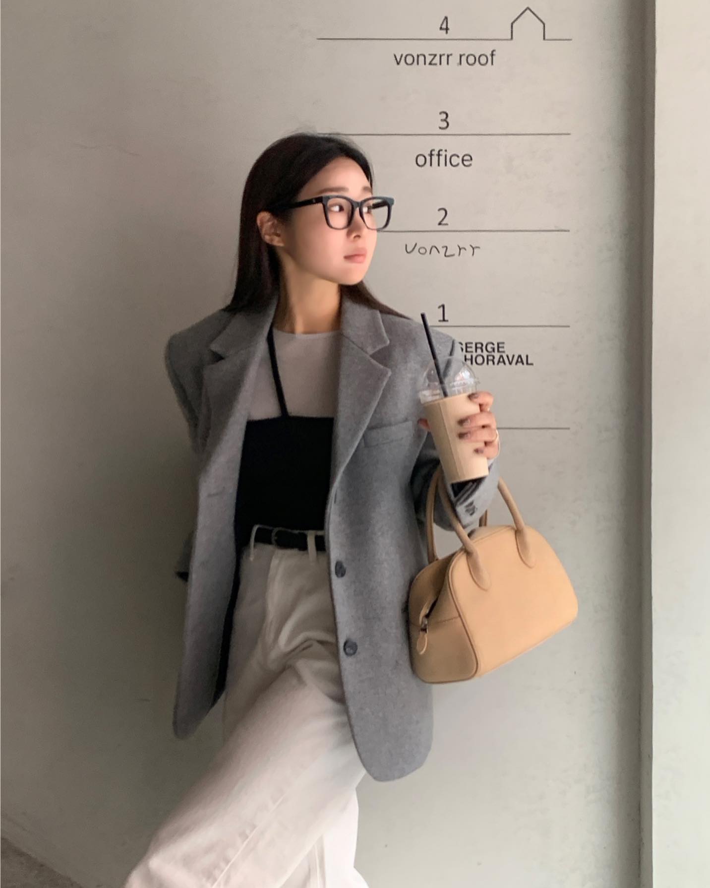 5 mẫu áo blazer trẻ trung và nổi bật, lý tưởng để sắm diện Tết-10