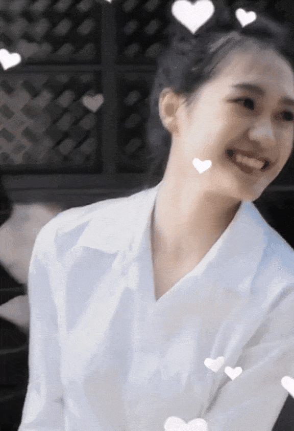 Nhan sắc của Doãn Hải My khi thay đổi kiểu tóc: Buộc lên thấy trọn gương mặt có còn xinh như khi xoã, khoe góc nghiêng thần thánh?-1