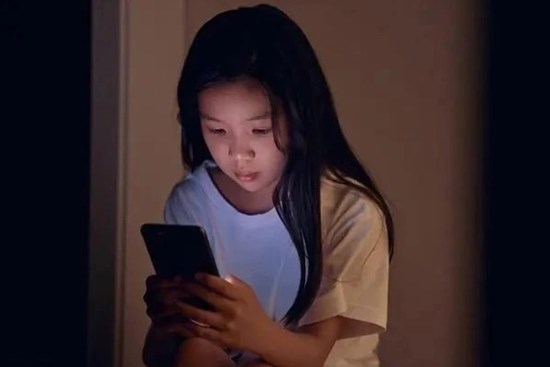 Loại hạnh phúc “vụn vặt” này đang âm thầm hủy hoại con cái, đáng tiếc là nhiều bậc cha mẹ vẫn chưa nhận ra