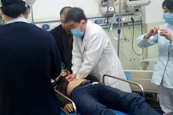 4 đau báo trước cục máu đông, 6 nhóm người này cần đặc biệt chú ý-3