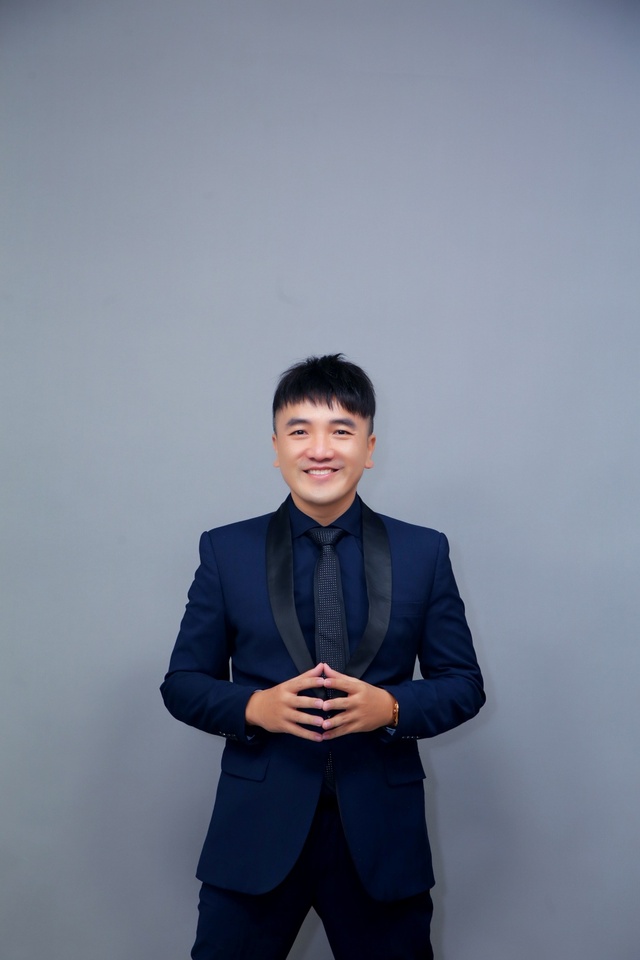 Dương Ngọc Thái: Đi hát mà đi xe gắn máy, tôi thấy không ra ca sĩ-1