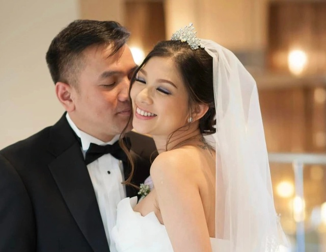 Nữ ca sĩ Việt sang Mỹ lấy chồng đại gia: Shopping hết 10.000 đô nhưng ám ảnh vì bị đập vỡ kính xe lấy hết-2