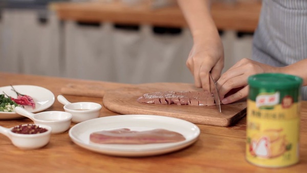 Dùng 2 nguyên liệu bổ thận này chế biến thành các món ngon, ăn 2 lần một tuần, tóc bạn sẽ dày và đen, cơ thể tràn đầy sức sống-1