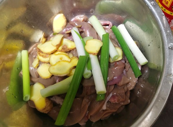 Dùng 2 nguyên liệu bổ thận này chế biến thành các món ngon, ăn 2 lần một tuần, tóc bạn sẽ dày và đen, cơ thể tràn đầy sức sống-2