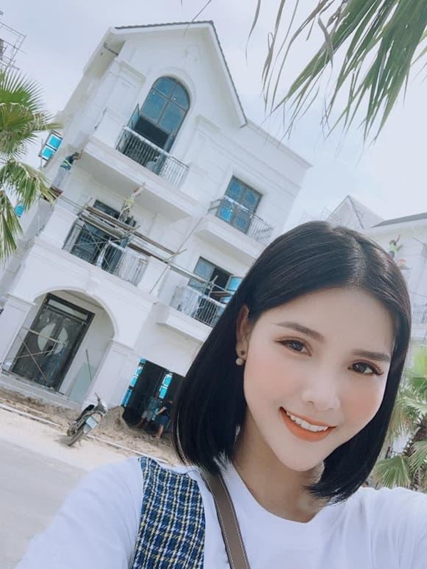 Vợ Mạc Hồng Quân hiếm hoi khoe không gian biệt thự khi vừa hoàn thiện-19