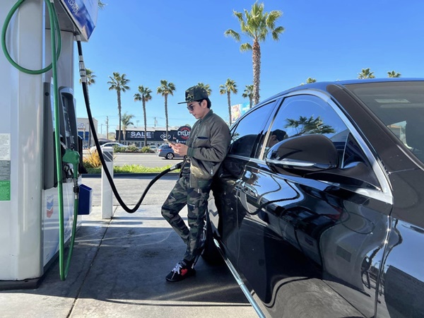 Đan Trường, Quang Dũng - 2 ca sĩ tuổi Rồng giàu có, lận đận tình duyên-10