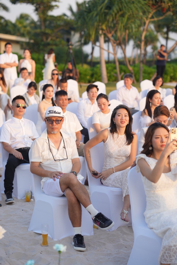 Đám cưới Vân Hugo: Diễm My 9x - HHen Niê và dàn Chị đẹp đổ bộ, Mai Phương Thúy lộ diện gây chú ý-7