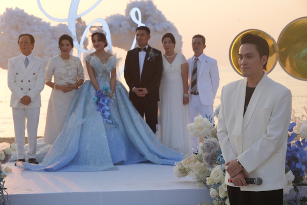 Đám cưới Vân Hugo: Diễm My 9x - HHen Niê và dàn Chị đẹp đổ bộ, Mai Phương Thúy lộ diện gây chú ý-10