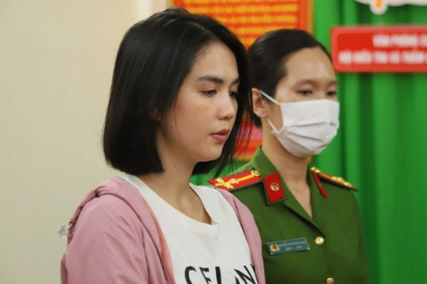 Clip người mẫu Ngọc Trinh nói về sai phạm của mình-3