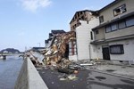 Động đất mạnh 7 độ richter tấn công Tân Cương (Trung Quốc), hiện trường rung lắc dữ dội khiến nhiều người hoảng loạn-4
