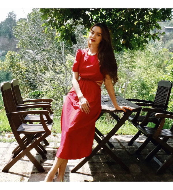 Tham khảo 10 cách diện trang phục màu sắc sang trọng, không lo sến của Hồ Ngọc Hà-10