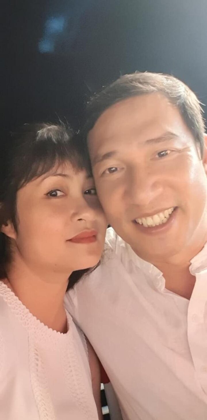 Nhan sắc vợ xinh đẹp, kém 11 tuổi của NSƯT Quang Thắng-6