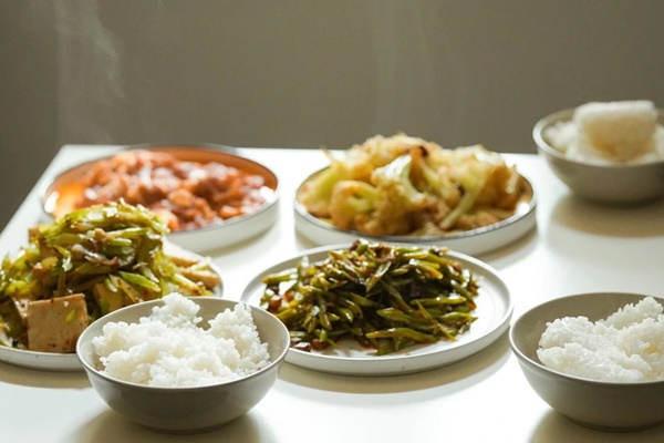 Điều gì xảy ra nếu ngừng ăn cơm trắng để giảm cân?-1