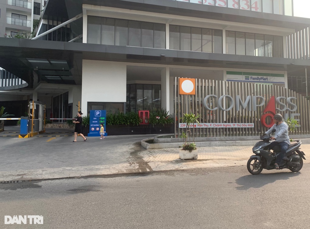 Người phụ nữ bị ô tô húc văng dưới hầm xe: Tôi không biết tài xế là ai-2