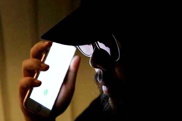 Tạm giữ cặp vợ chồng hành hung, nhốt” tổ công tác thi hành án trong nhà-3