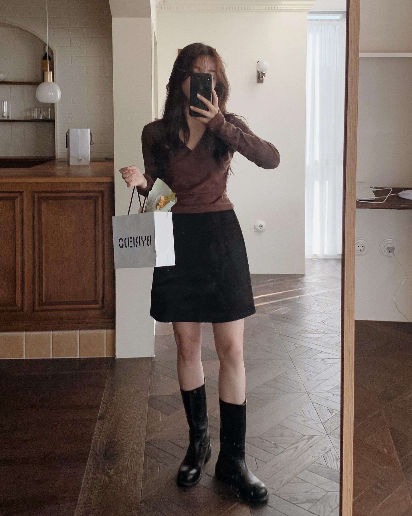 4 món thời trang giúp ăn gian chiều cao khi đi giày bệt-7