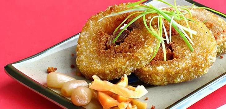 Rán bánh chưng chỉ bỏ dầu ăn thôi chưa đủ: Bỏ thêm loại nước này vào bánh giòn tan, khi ăn không ngán-1