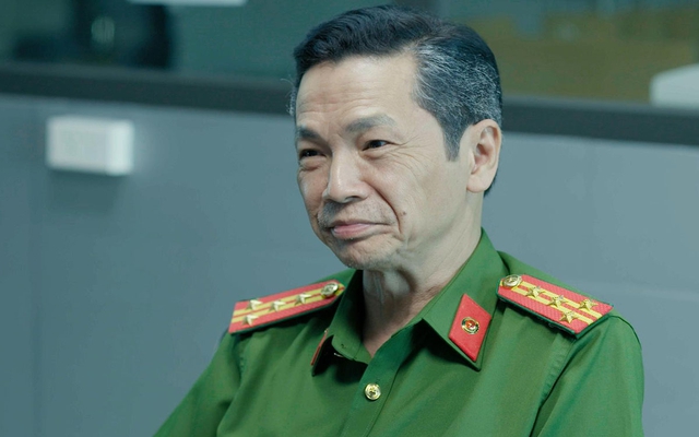 Nam NSND là ông bố quốc dân, tuổi 63 sống bình dị, hạnh phúc bên bà xã xinh đẹp, kém 10 tuổi-3