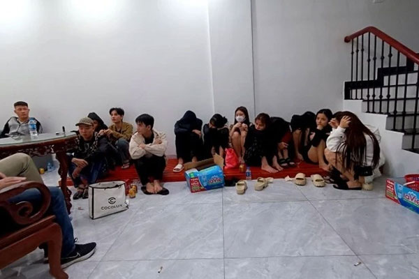 Mở tiệc sinh nhật bằng ma túy trong khu đô thị hạng sang ở Hưng Yên-1