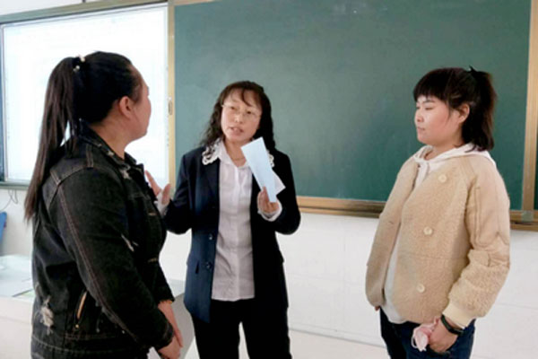 Lương cơ bản 44 triệu đồng/tháng vẫn tranh cãi cải thiện thu nhập giáo viên-2