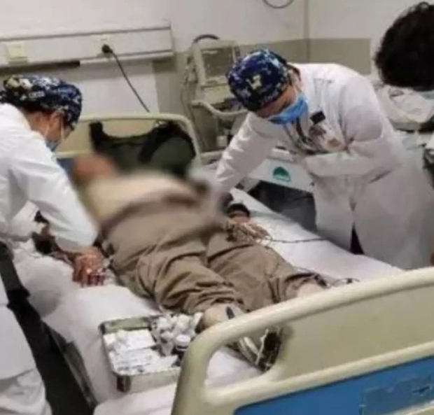 Người đàn ông qua đời vì nhồi máu não vào sáng sớm, bác sĩ cảnh báo 5 việc không làm ngay khi thức dậy-1