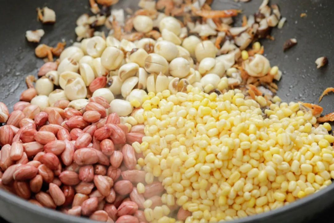 Tết sắp đến rồi học ngay cách làm món xúc xích mới toanh từ nguyên liệu gây bất ngờ-5