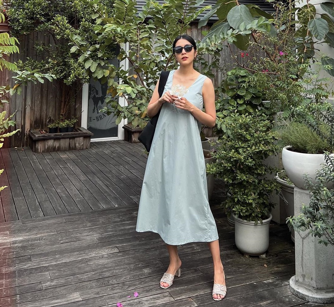 Tham khảo Tăng Thanh Hà 10 cách diện váy liền sang xịn mịn cho phụ nữ U40-5