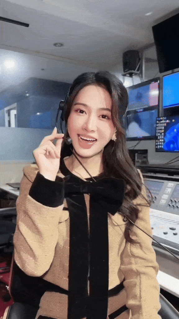 Hot girl 9,6 triệu followers thay đổi cỡ nào sau 3 năm mà netizen chốt hạ: Chính chủ đã tìm giấy hướng dẫn sử dụng nhan sắc!-9