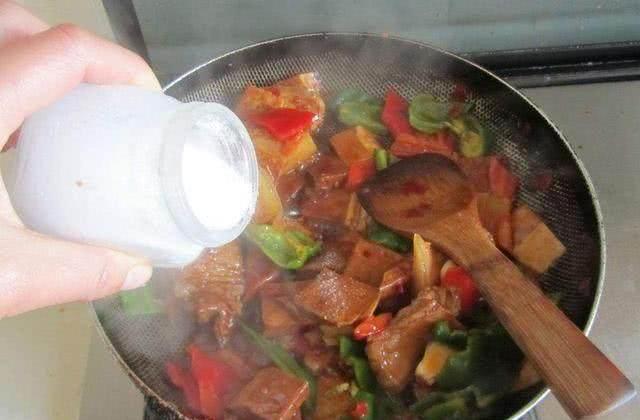 Một nhà ba người cùng ung thư dạ dày chính từ chế độ ăn uống nguy hại, bác sĩ chỉ ra 3 điểm cần tránh-3