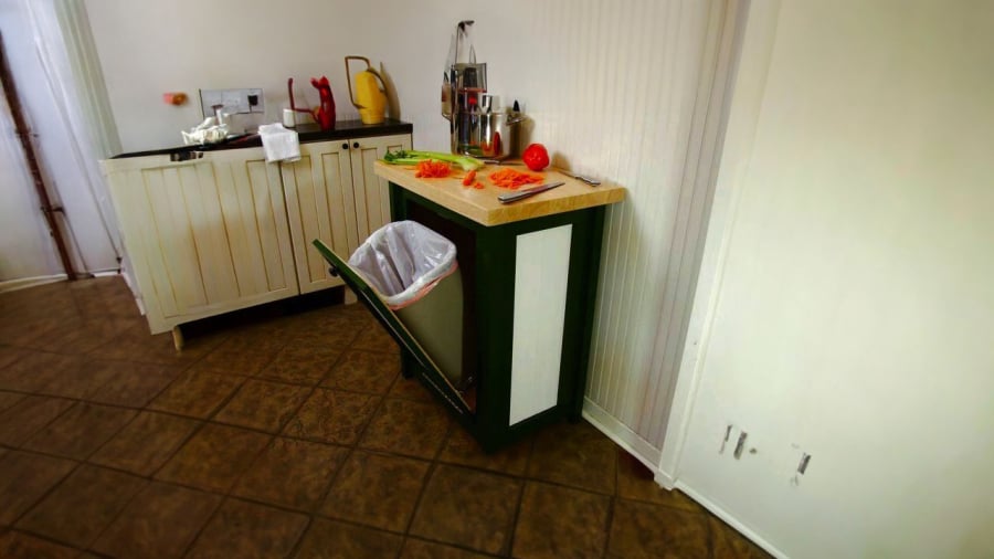 Chuyên gia lắc đầu: Để thùng rác 4 vị trí này ốm đau triền miên, tài vận sa sút, nhiều nhà đang mắc-2