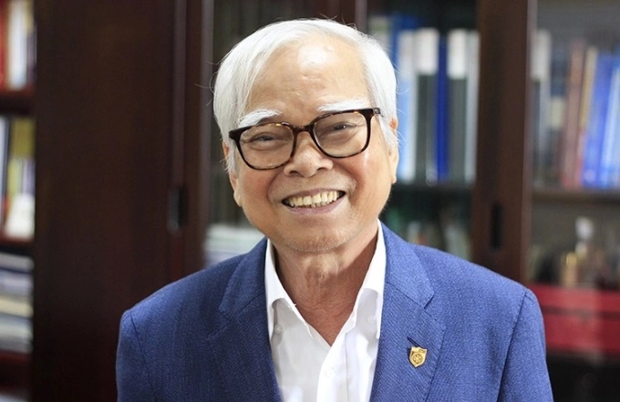 Bố hỏi: Lớp có đứa nào điểm 10 không? Có là ăn đòn, câu chuyện của thầy Hiệu trưởng ở Hà Nội khiến nhiều cha mẹ giật mình-1