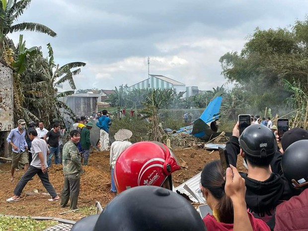 Máy bay quân sự rơi ở Quảng Nam gây tiếng nổ lớn-7