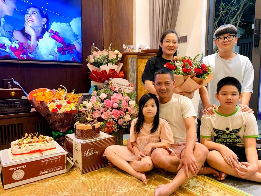 Đạo diễn Bình Trọng kể chuyện vợ ghen, từng được bà xã tha thứ vì… sai lầm-2