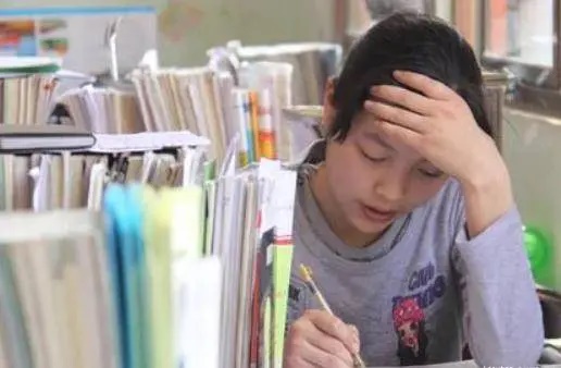 Thời đi học, 4 kiểu học sinh này dễ thành cái gai trong mắt thầy cô nhưng tương lai lại cực triển vọng-1