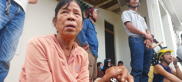 Nhân chứng kể lại giây phút phi công bung dù nhảy ra trước khi máy bay rơi-5