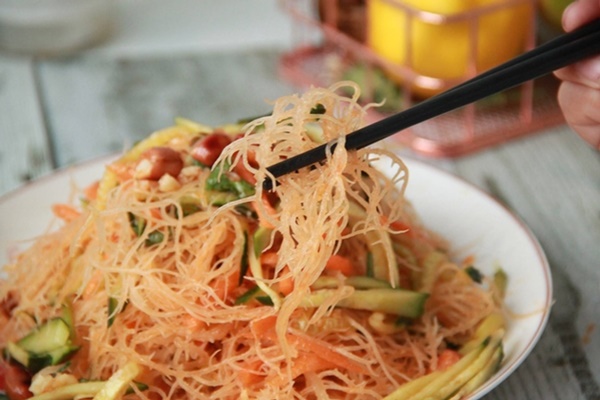 Loại rau vàng chôn trong đất, ăn nhiều chắc xương, bổ dạ dày, xào thịt cực thơm-8
