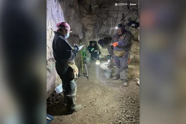 Clip: Cận cảnh ngôi mộ cổ 1.200 năm chứa đầy vàng được khai quật-6