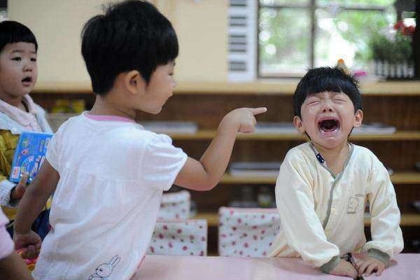 Nhà có 3 kiểu người mẹ sau đây, tương lai con cái như được chắp đôi cánh, đi đâu cũng tự tin bay cao bay xa-2
