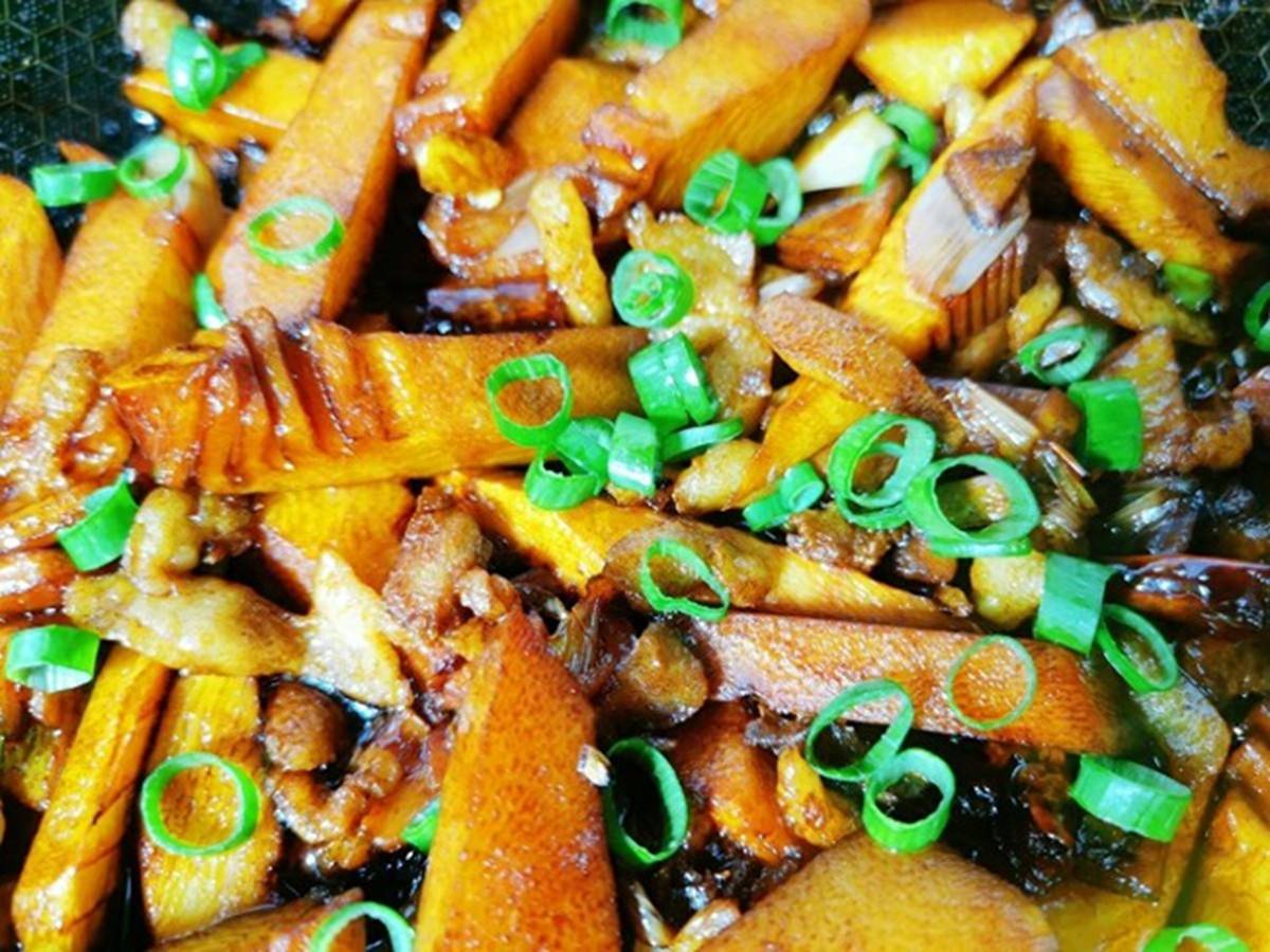 Loại rau vàng chôn trong đất, ăn nhiều chắc xương, bổ dạ dày, xào thịt cực thơm-1