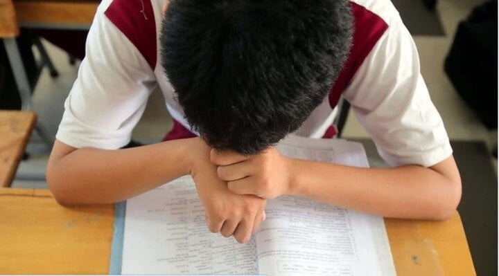 Khoe thành tích của con bất chấp, bố mẹ khát khao được khen đến vậy sao?-2